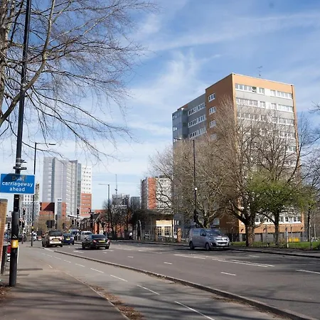 Apartment Centre 1bed W Free Parking Birmingham